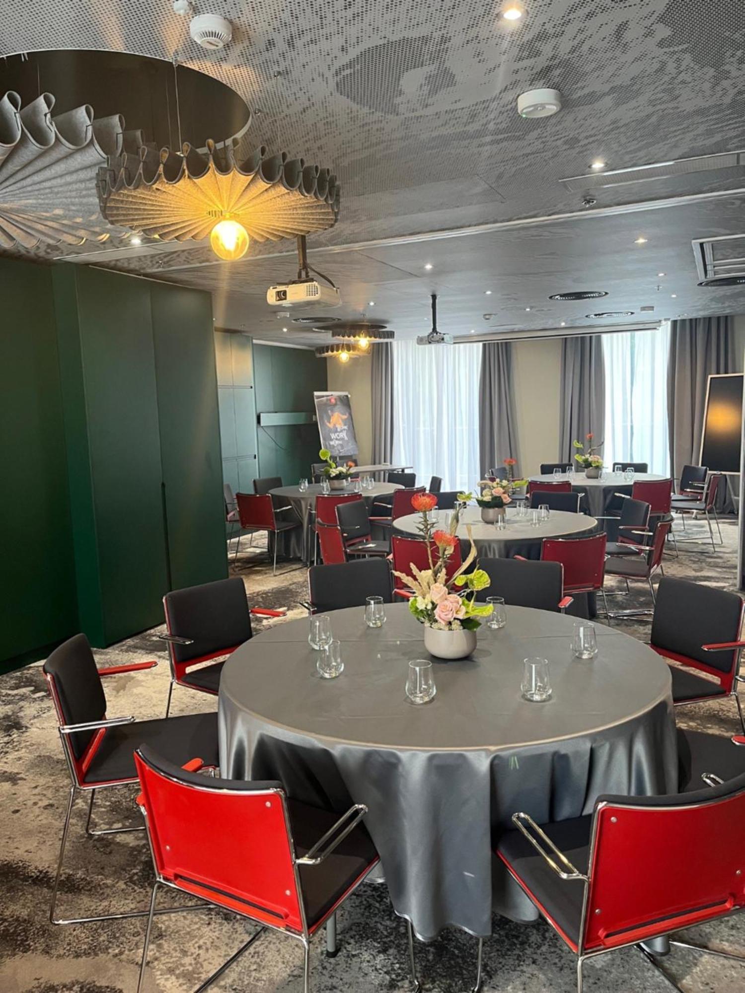 Ibis Politehnica Hotel 3*